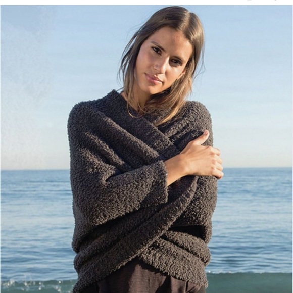 Barefoot Dreams Sweaters - Barefoot dreams CozyChic ® Shrug in carbon